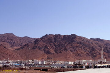 Gunung Uhud: Saksi Perjuangan dan Iman